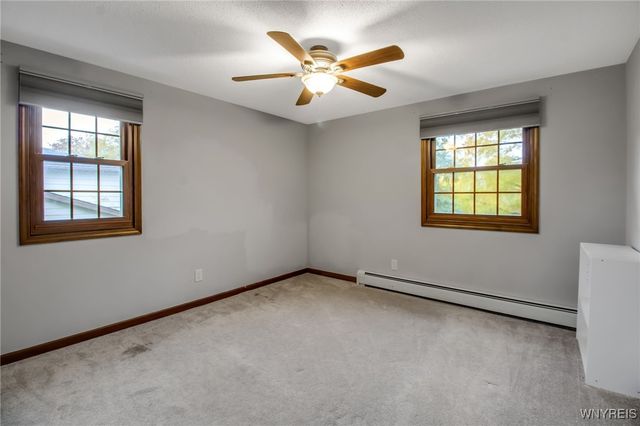 705 Powell Lane, Lewiston, NY 14092