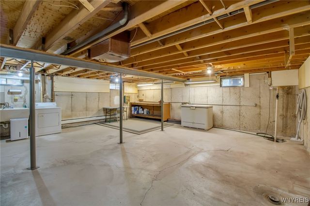 705 Powell Lane, Lewiston, NY 14092