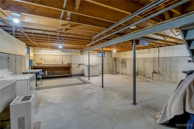 705 Powell Lane, Lewiston, NY 14092