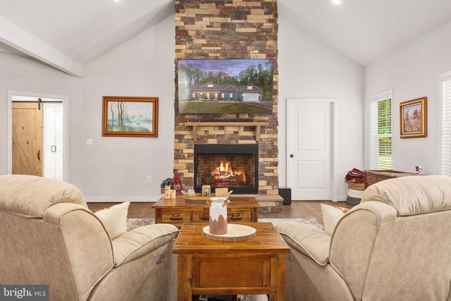 1098 LAKE FOREST DR, Mineral, VA 23117