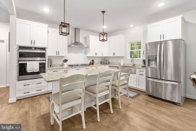 1098 LAKE FOREST DR, Mineral, VA 23117