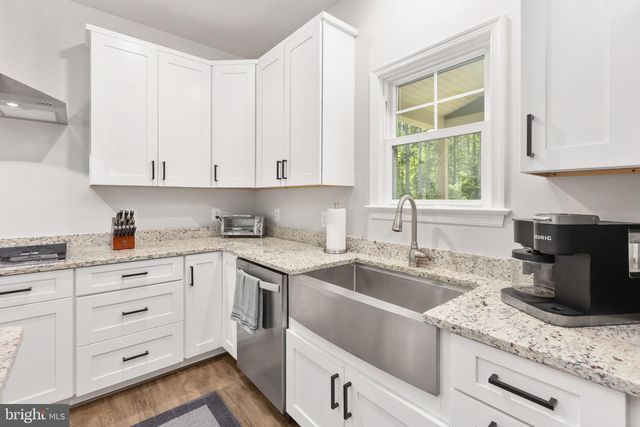 1098 LAKE FOREST DR, Mineral, VA 23117
