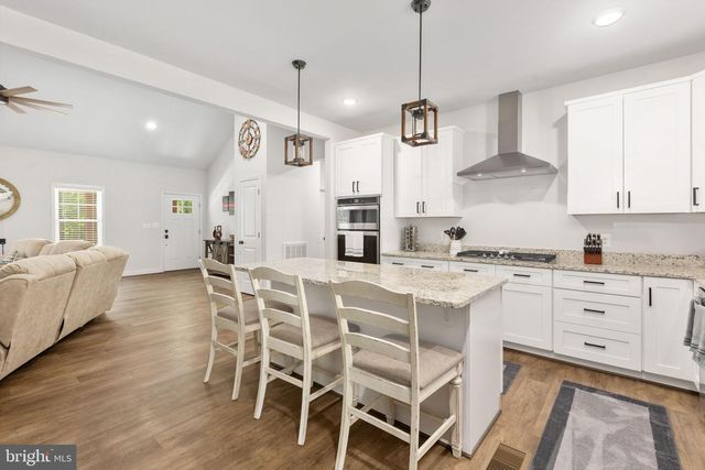 1098 LAKE FOREST DR, Mineral, VA 23117