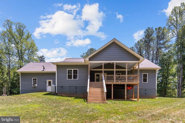 1098 LAKE FOREST DR, Mineral, VA 23117