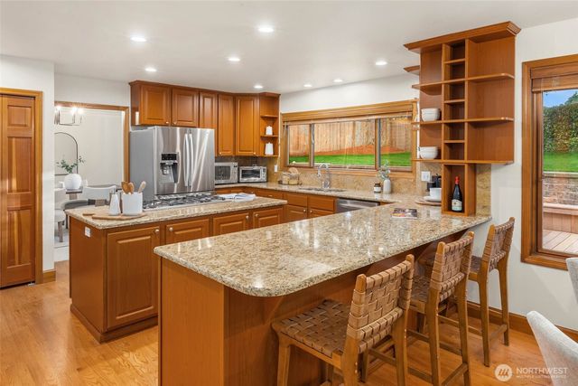 4651 171st Avenue SE, Bellevue, WA 98006