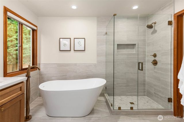 4651 171st Avenue SE, Bellevue, WA 98006