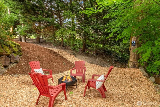 4651 171st Avenue SE, Bellevue, WA 98006