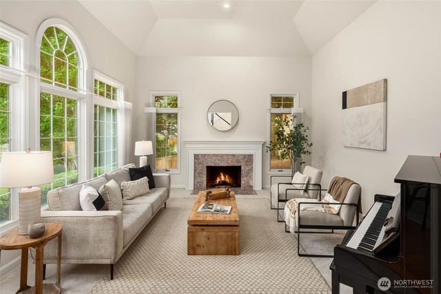 4651 171st Avenue SE, Bellevue, WA 98006