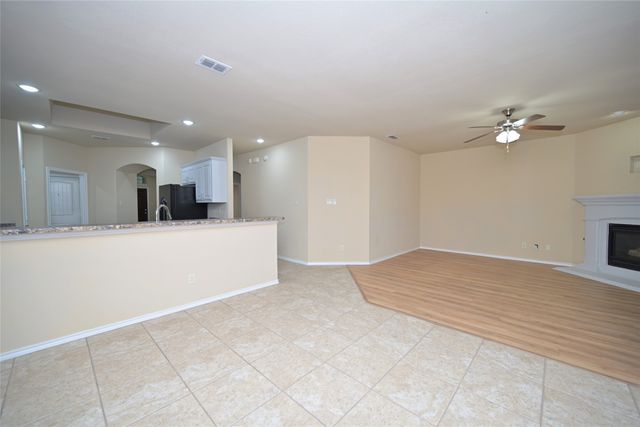 410 Red Sage Lane, Duncanville, TX 75137