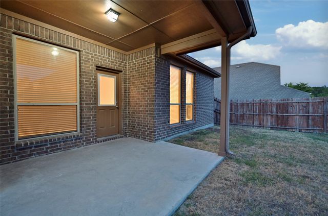 410 Red Sage Lane, Duncanville, TX 75137