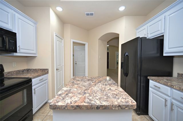 410 Red Sage Lane, Duncanville, TX 75137