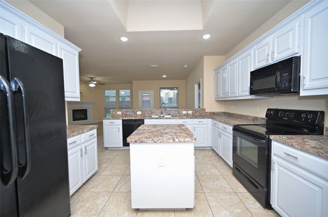 410 Red Sage Lane, Duncanville, TX 75137