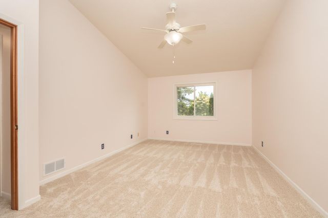 5606 W 132nd St., Savage, MN 55378