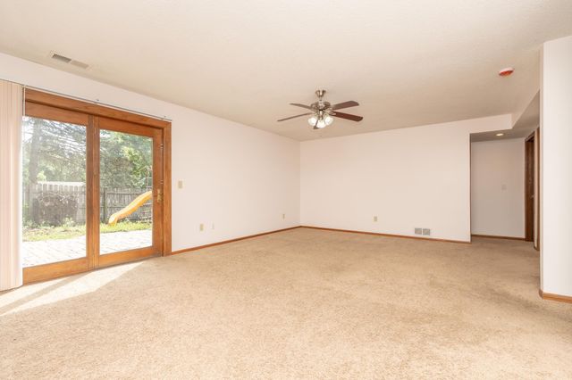5606 W 132nd St., Savage, MN 55378