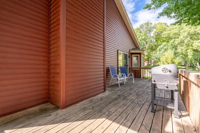 5606 W 132nd St., Savage, MN 55378