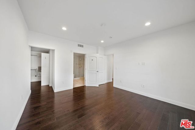 4376 ETHEL Avenue 102, Studio City, CA 91604