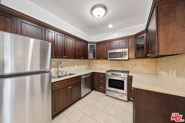 4376 ETHEL Avenue 102, Studio City, CA 91604