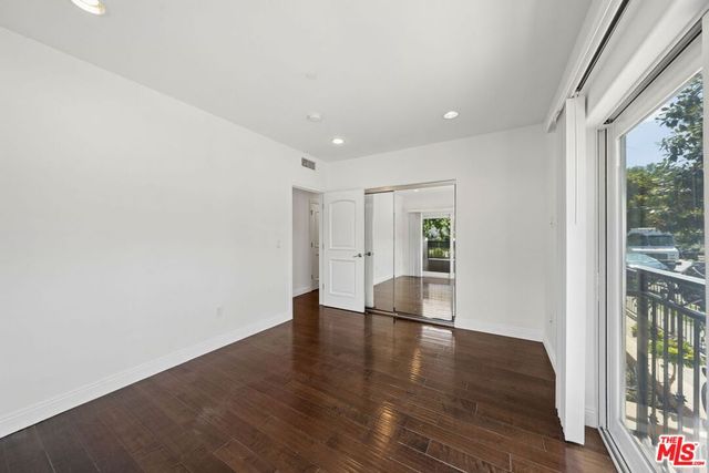 4376 ETHEL Avenue 102, Studio City, CA 91604