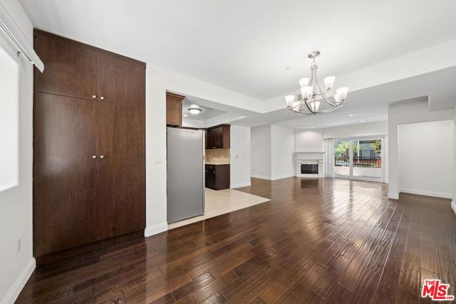 4376 ETHEL Avenue 102, Studio City, CA 91604