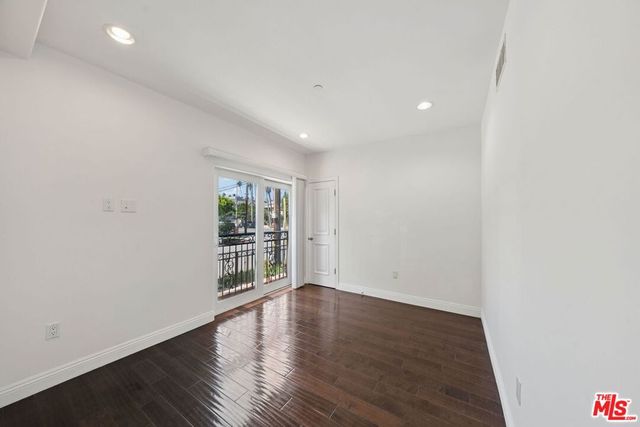 4376 ETHEL Avenue 102, Studio City, CA 91604