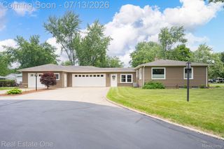 5009 Frankwill Avenue, Independence Charter Township, MI 48346