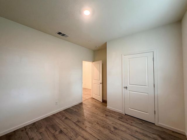 15385 Trolley St, Lathrop, CA 95330