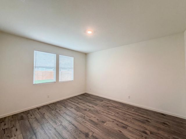 15385 Trolley St, Lathrop, CA 95330