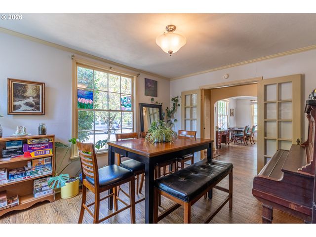 690 ELECTRIC Ave Se, Salem, OR 97302