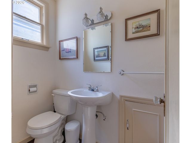 690 ELECTRIC Ave Se, Salem, OR 97302