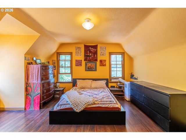 690 ELECTRIC Ave Se, Salem, OR 97302