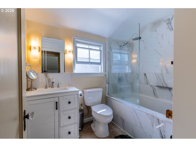 690 ELECTRIC Ave Se, Salem, OR 97302