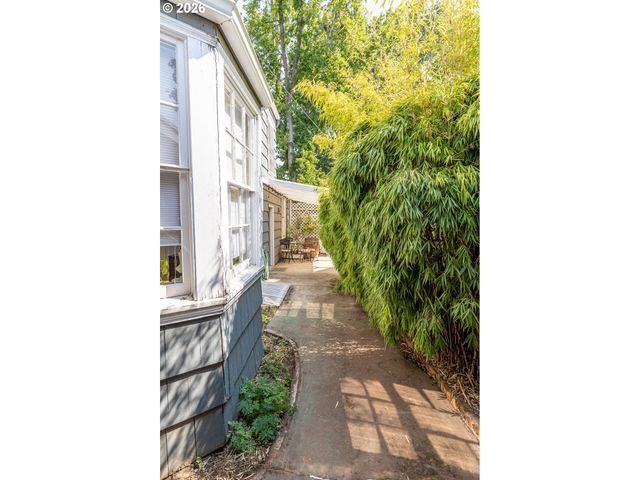 690 ELECTRIC Ave Se, Salem, OR 97302