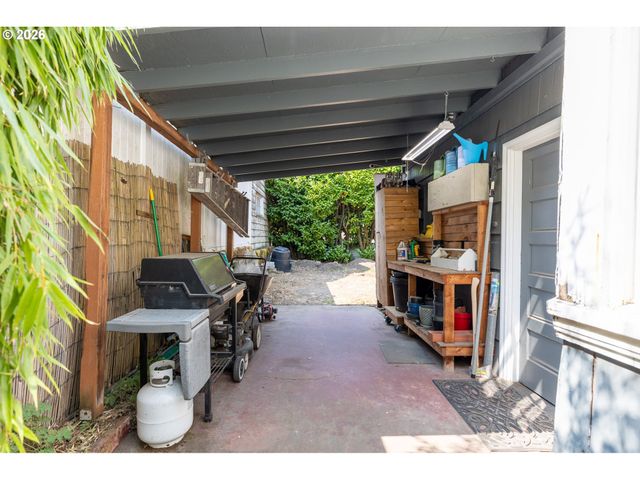 690 ELECTRIC Ave Se, Salem, OR 97302