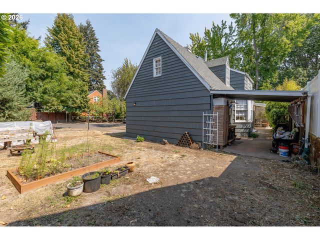 690 ELECTRIC Ave Se, Salem, OR 97302