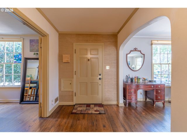 690 ELECTRIC Ave Se, Salem, OR 97302