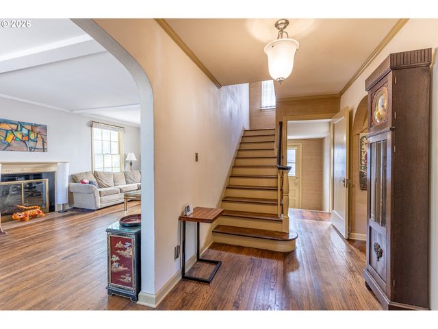 690 ELECTRIC Ave Se, Salem, OR 97302