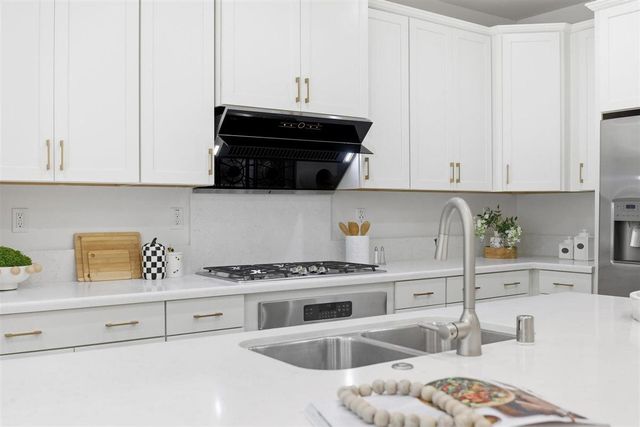 351 Charles Morris Terrace, Sunnyvale, CA 94085