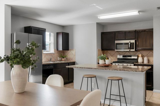 11221 Bachman DR, Austin, TX 78754