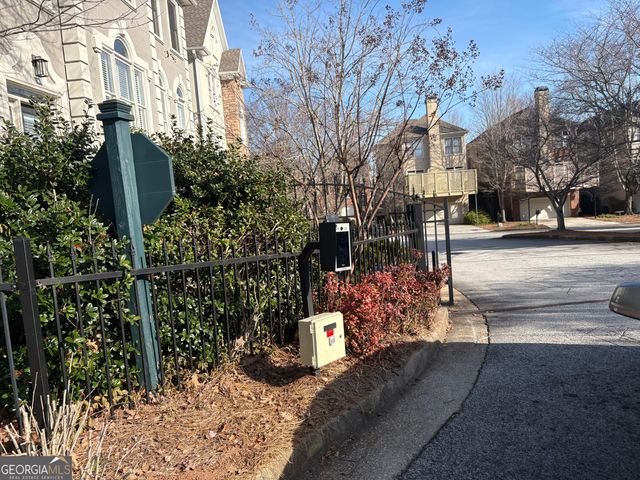 2450 Vivian Circle, Decatur, GA 30030