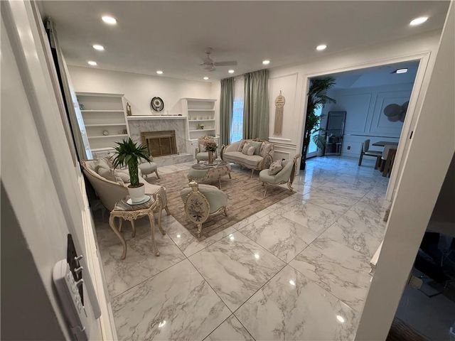6705 N Overland Drive, Kansas City, MO 64151