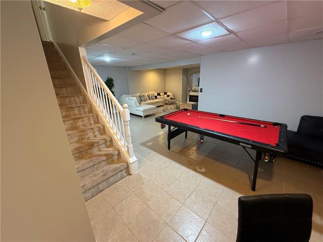6705 N Overland Drive, Kansas City, MO 64151