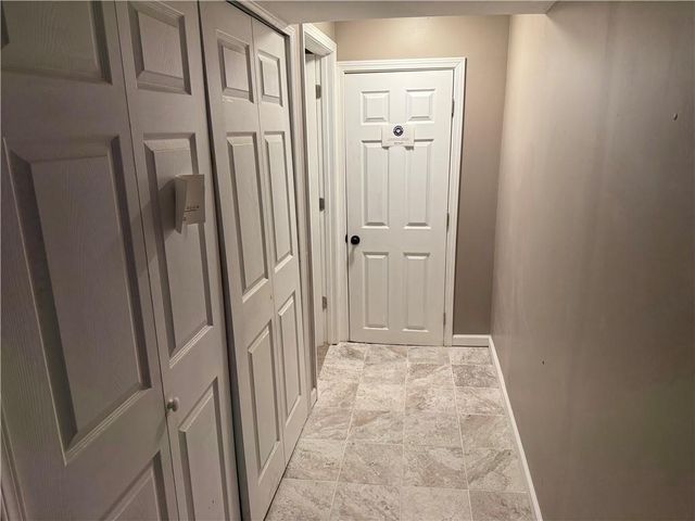 6705 N Overland Drive, Kansas City, MO 64151