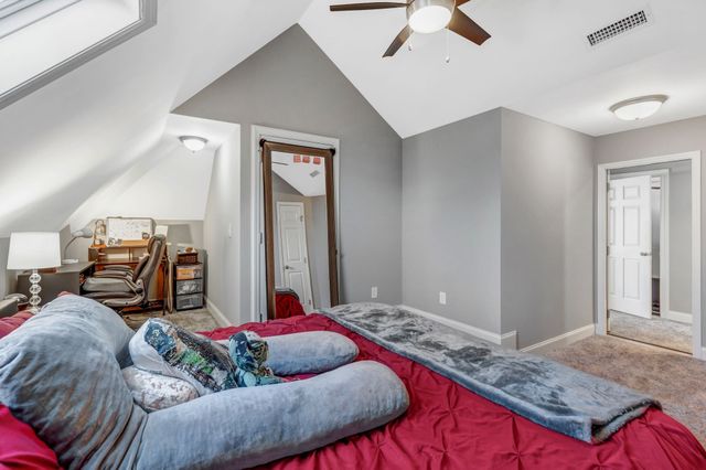 1328 Sam Houston Ave, Murfreesboro, TN 37129