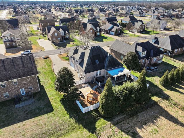 1328 Sam Houston Ave, Murfreesboro, TN 37129