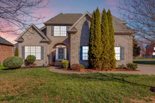 1328 Sam Houston Ave, Murfreesboro, TN 37129