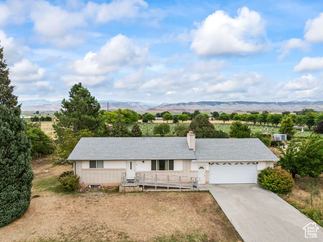 390 N 300 W, Aurora, UT 84620