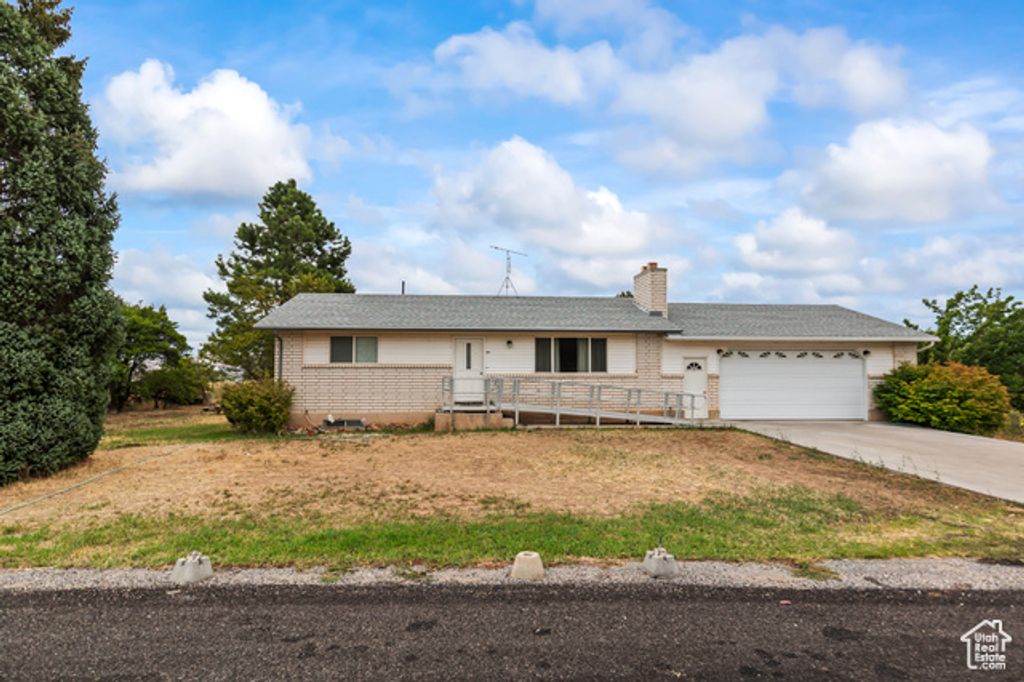 390 N 300 W, Aurora, UT 84620