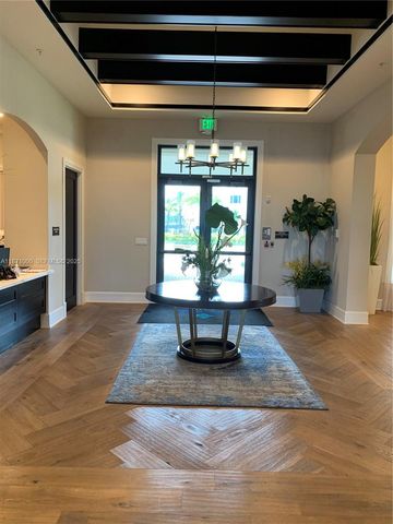 3293 W 98th Place, Hialeah, FL 33018