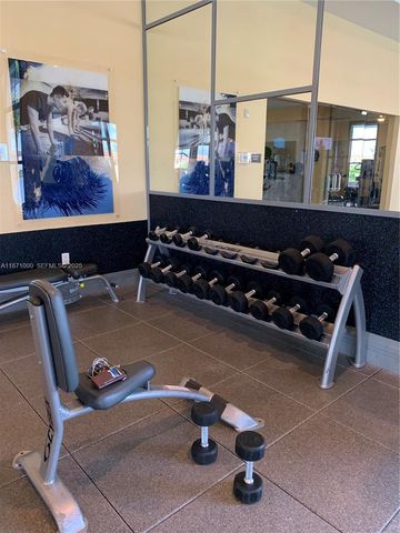 3293 W 98th Place, Hialeah, FL 33018