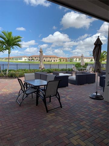 3293 W 98th Place, Hialeah, FL 33018
